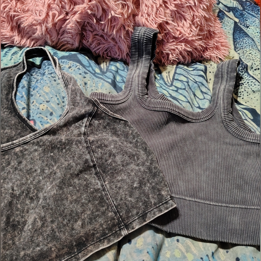 Black Washed  Ribbed and Mineral Wash  Crop Tops/ F21 L/ Zenana SZ L_XL/ Info